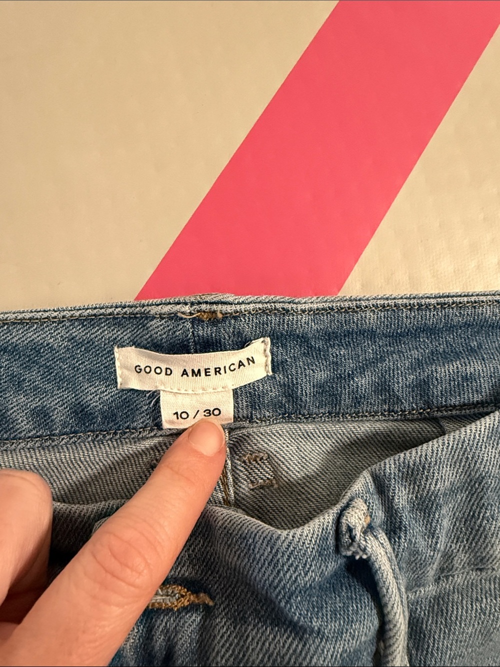 Good American Light Wash Blue Jeans